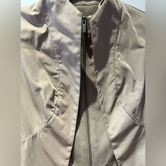 BCBG Maxazria tan jacket - Picture 3 of 9